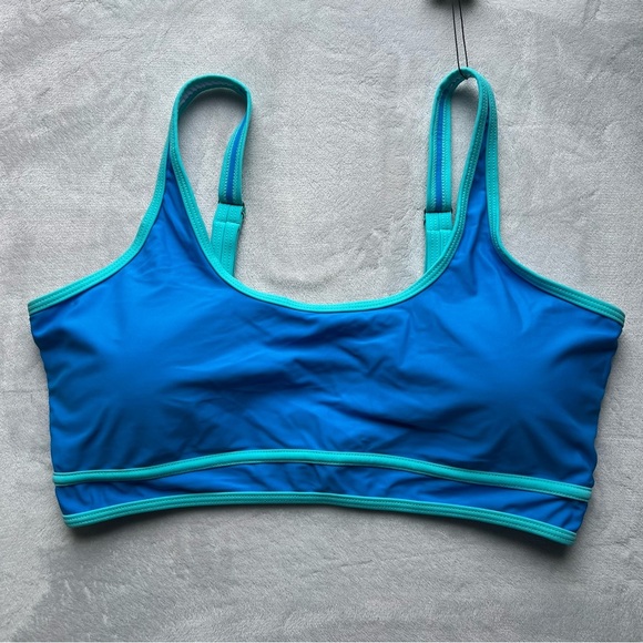 NEW BMJL Blue Sporty Bikini Top Size XL - Picture 1 of 7